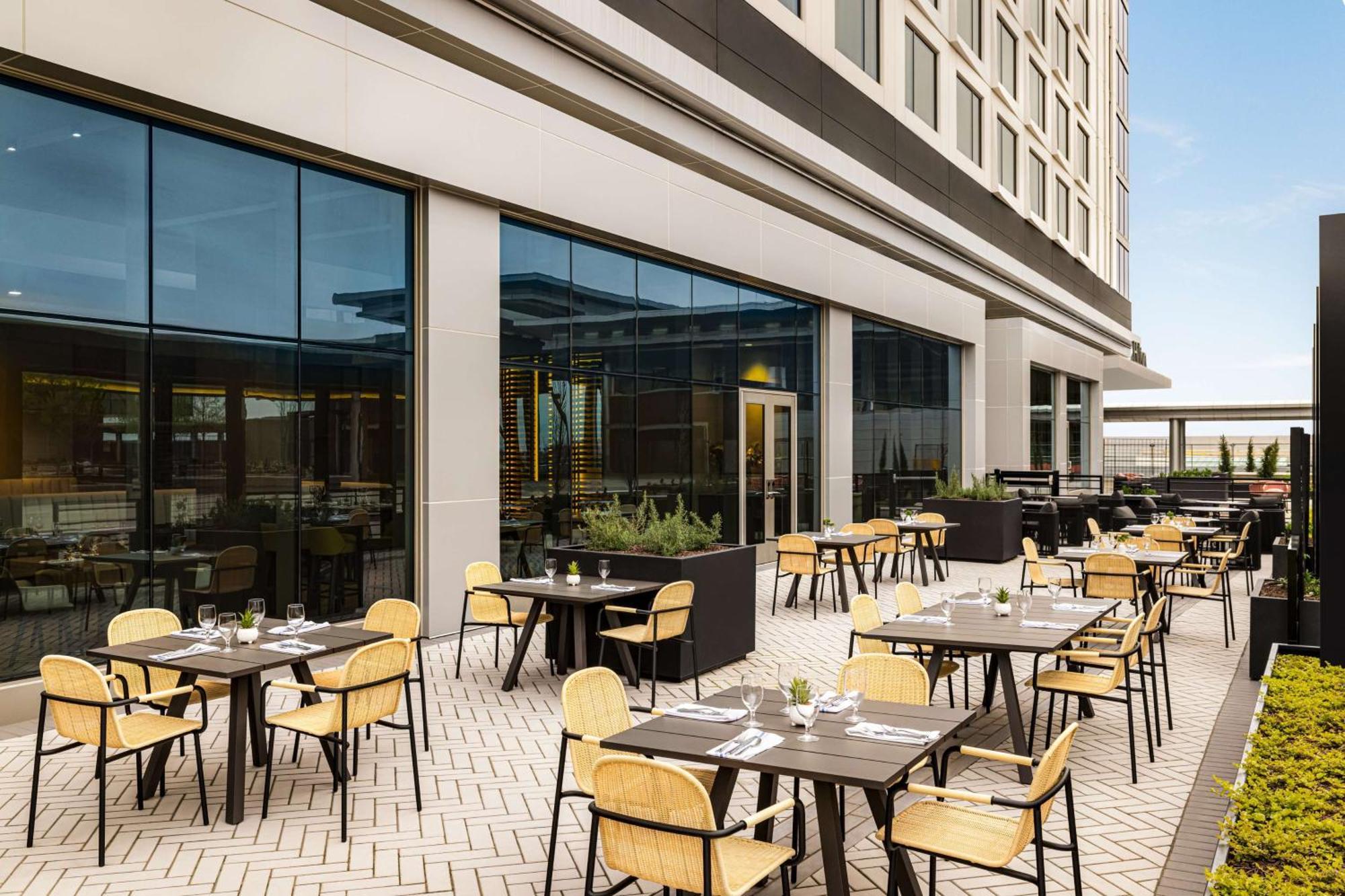 Hilton Bna Nashville Airport Terminal Exterior foto